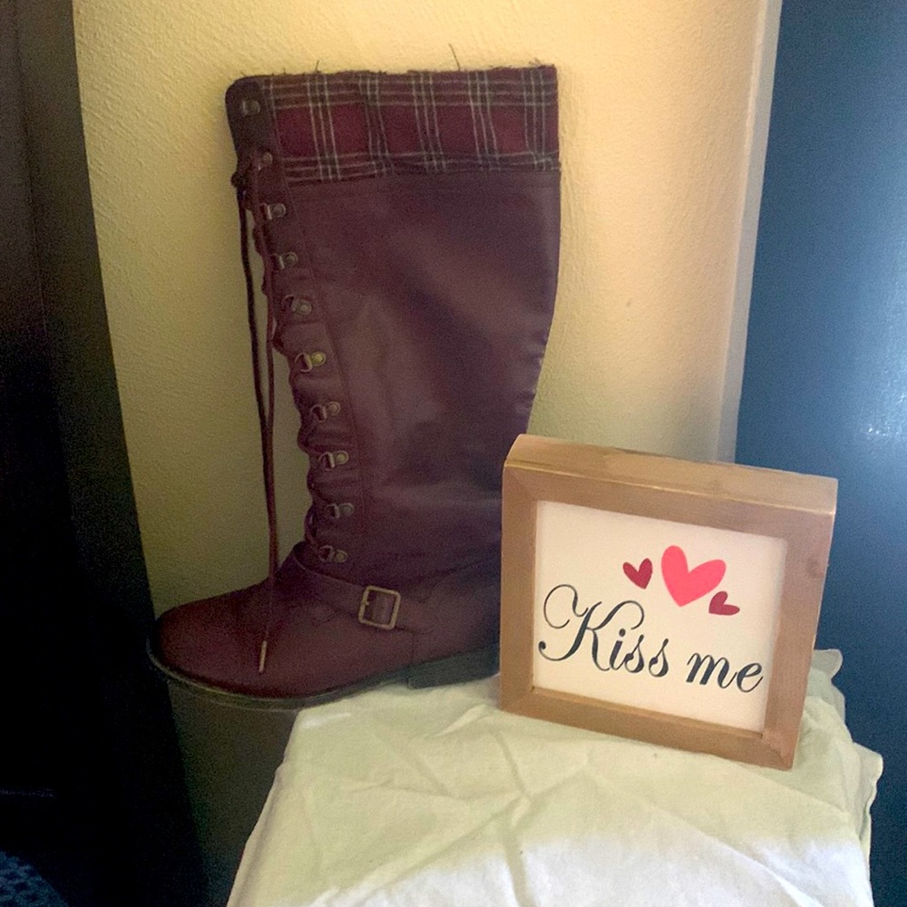 Knee high fall boots with plaid knee cuff